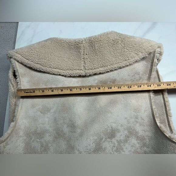 Dylan by True Grit Faux Shearling Vest with Shawl Neck, Size M NWT - Picture 13 of 14